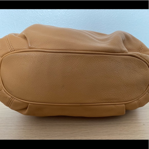 Michael Kors Tote Shoulder Bag - Picture 3 of 9